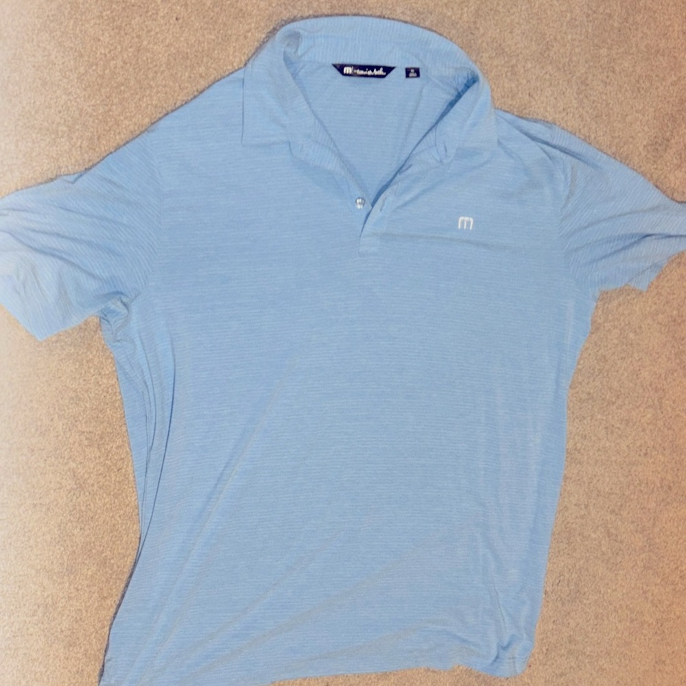 Travis Matthew golf polo Xl light blue white lines